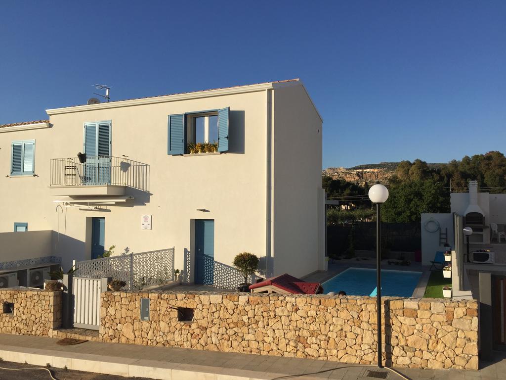 Villa Atena Baia Cornino 库斯托纳奇 外观 照片